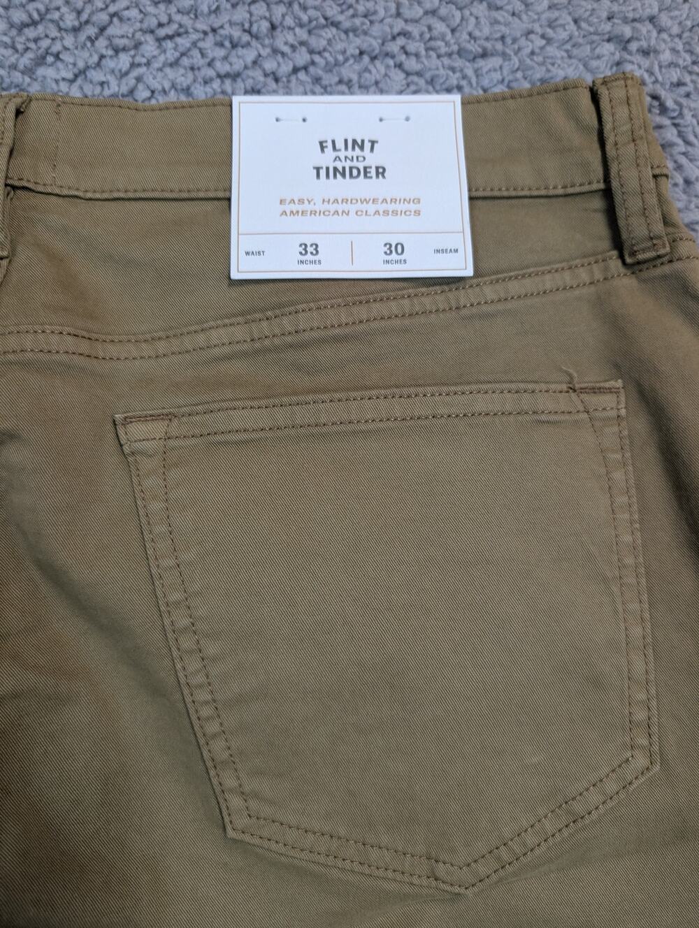 NWT Flint and Tinder Chinos Men's Size 33x30 Khaki Slim Fit (1069)
